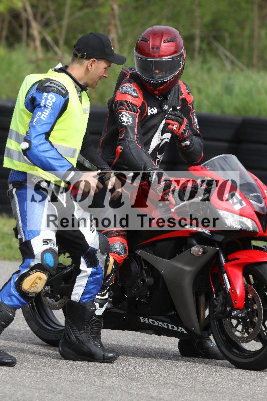 Archiv-2025/10 23.04.2025 Cornu Master School ADR/rot-rouge/42